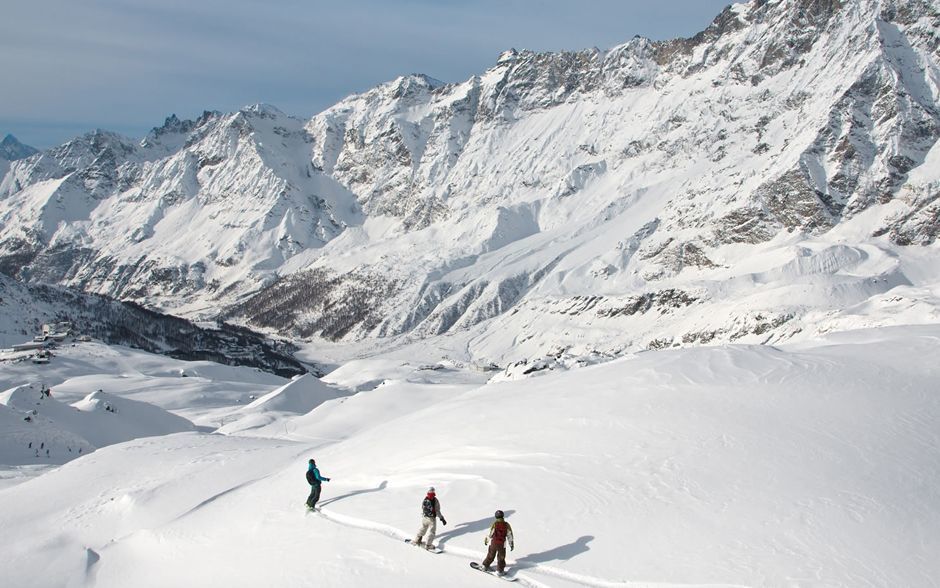 Snowboarding in Cervinia