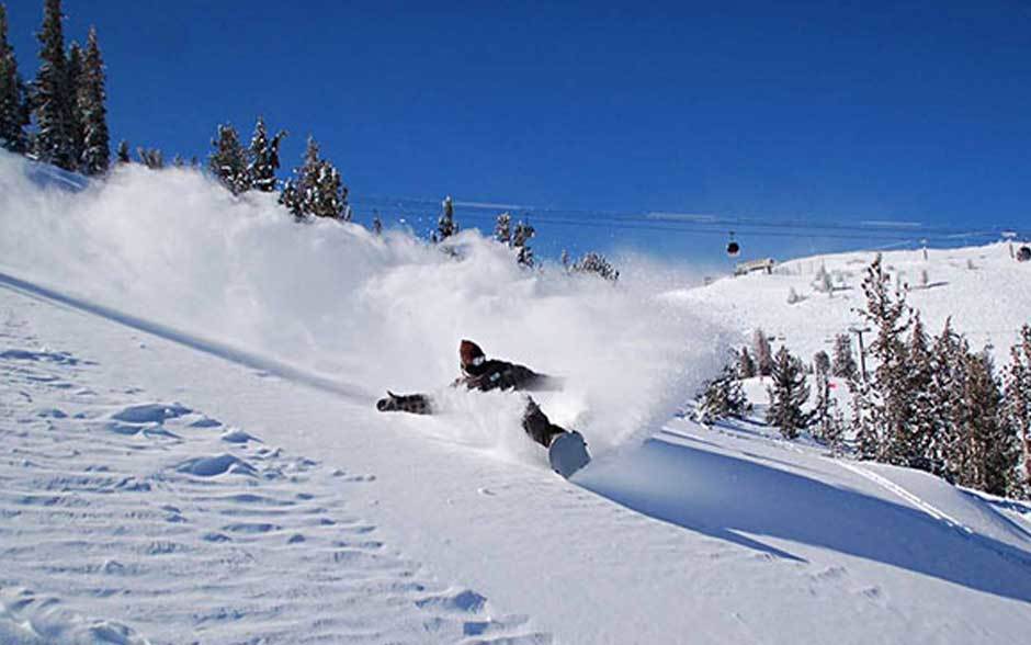 Snowboarding in Mammoth