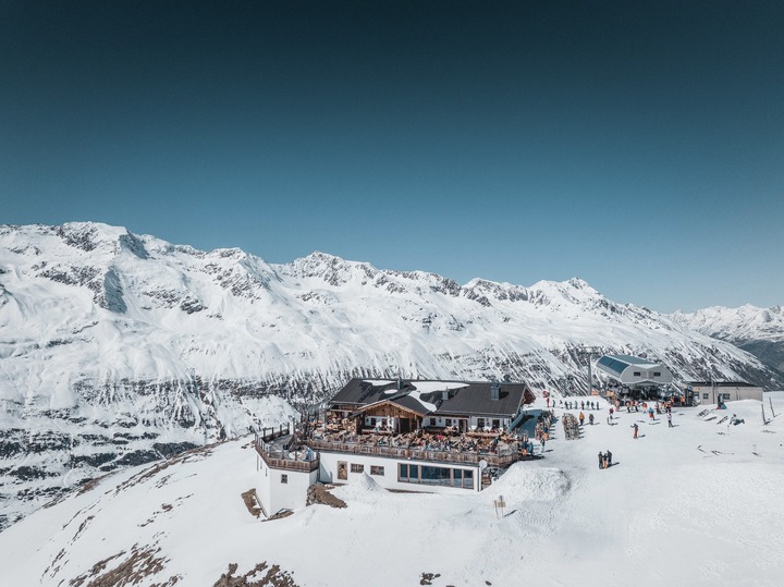 An après ski bar on the mountain in Hochgurgl