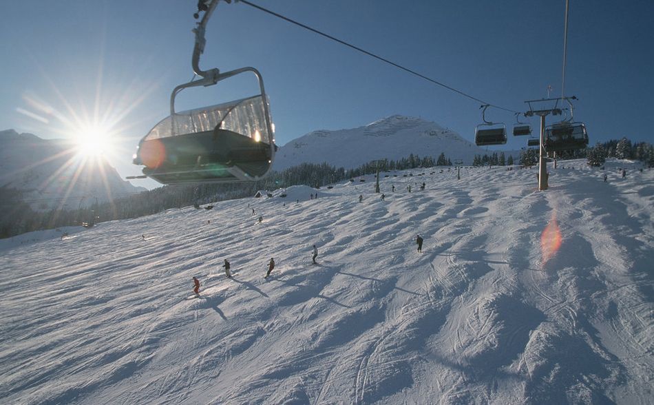 Snowboarding in Lech