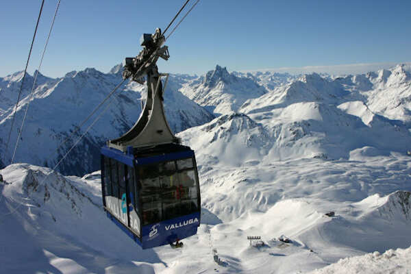 Skiing in Oberlech