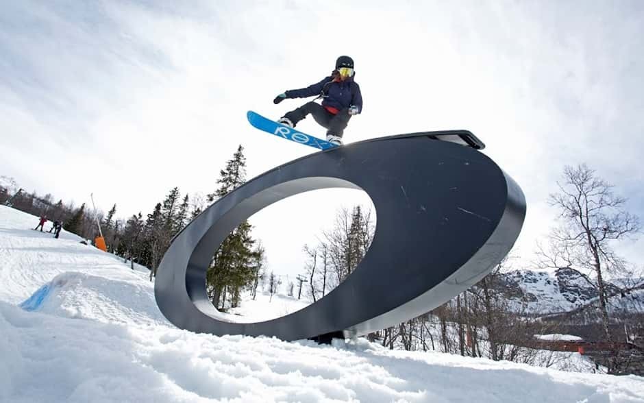 Snowboarding in Hafjell