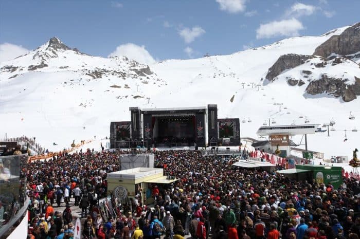 Best ski festivals - Top of the Mountain Closing Concernt