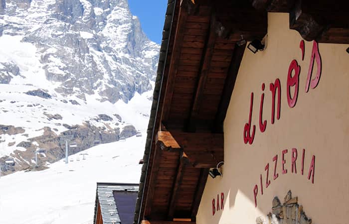 Linos Pizzeria apres ski in Cervinia ski resort in Italy
