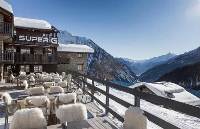 Super G one of the best bars for apres ski in Courmayeur