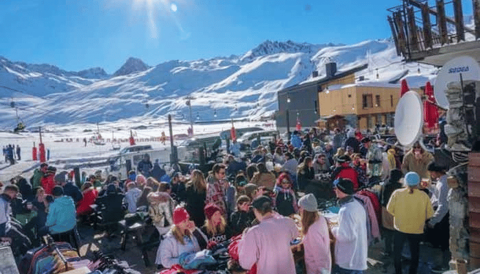 Some of the best apres ski in Tignes can be found at Loop Bar