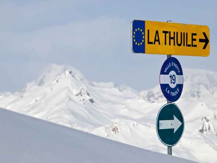 La Thuile sign