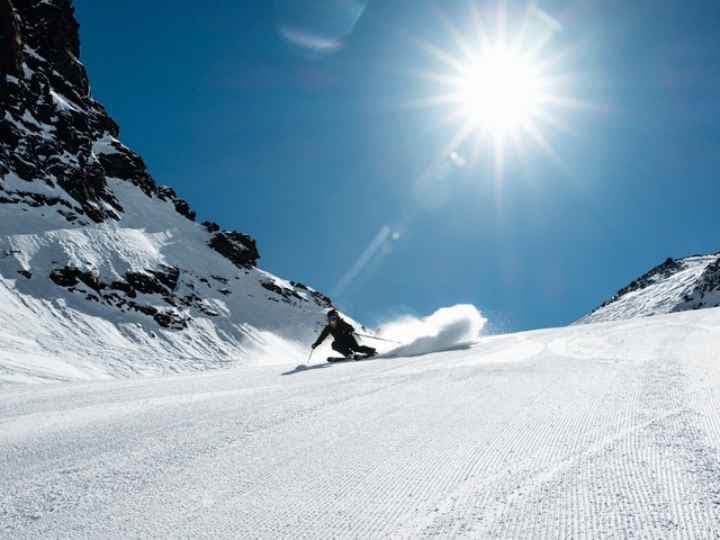 Saas Fee Skiing 