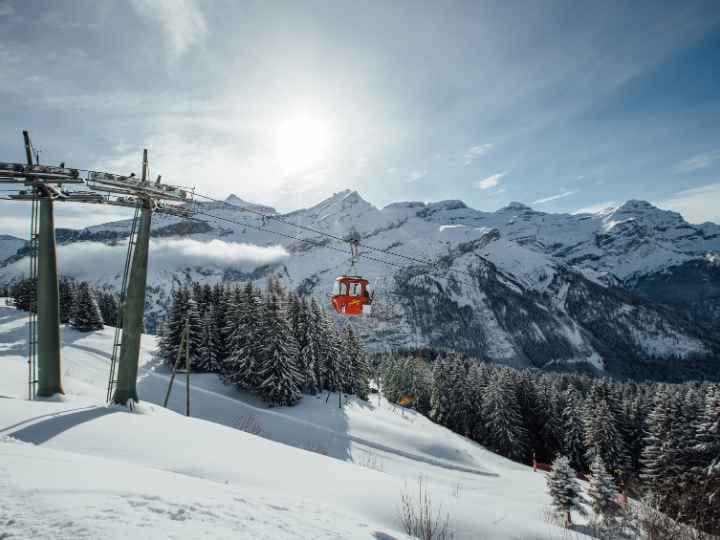 best time to go skiing in Switzerland Villars