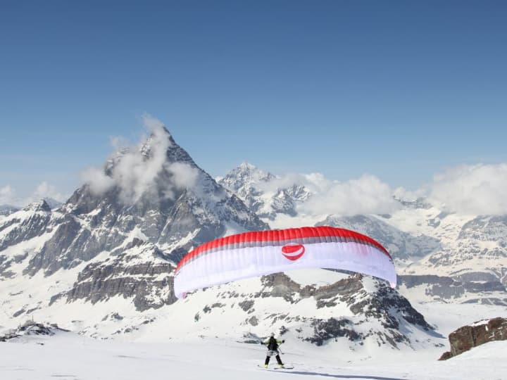 Paragliding in Cervinia