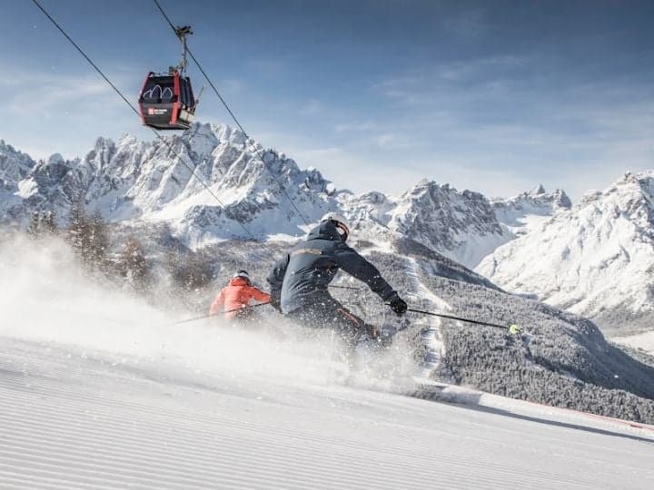 Skiing in 3 Zinnen